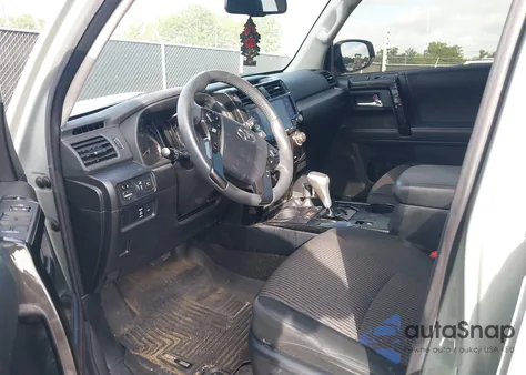 2022 Toyota 4Runner Trd Off Road z USA, uszkodzony, nr VIN JTEPU5JR3N6016285